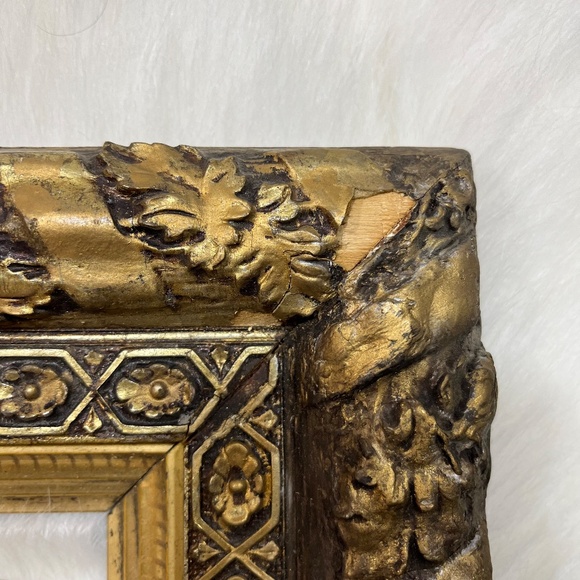 Vintage Colonial Style Ornate Gold Guild Frame - Picture 5 of 6